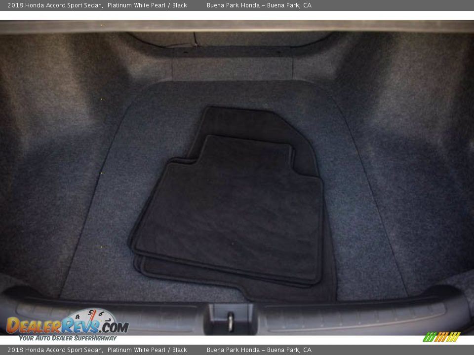 2018 Honda Accord Sport Sedan Platinum White Pearl / Black Photo #20