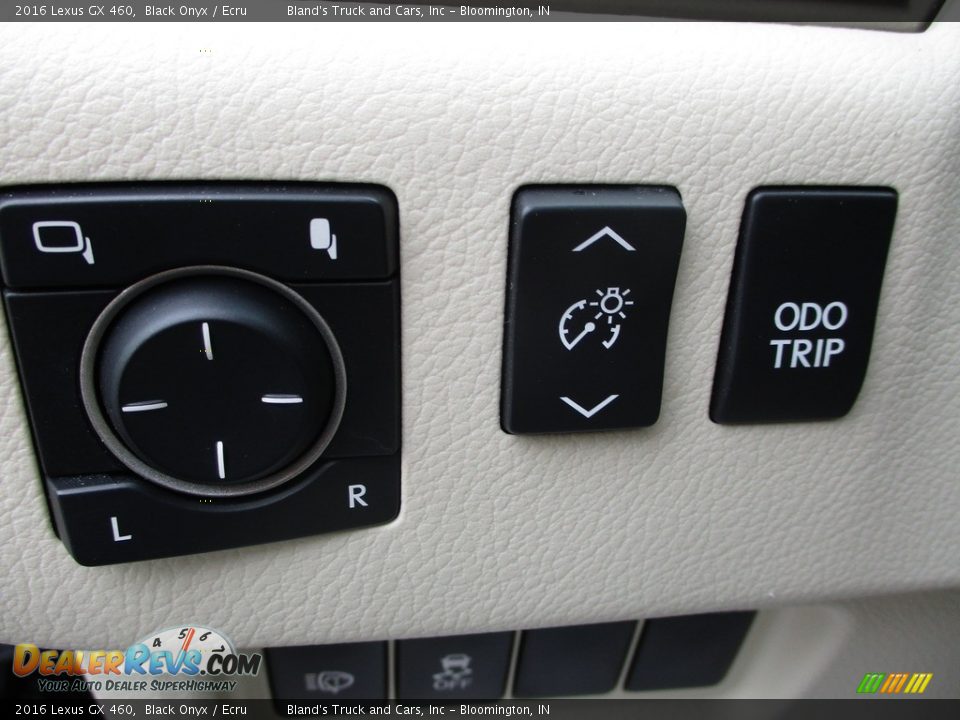 Controls of 2016 Lexus GX 460 Photo #15