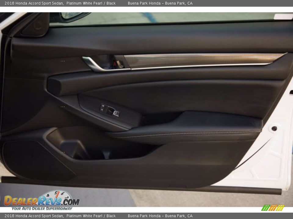 2018 Honda Accord Sport Sedan Platinum White Pearl / Black Photo #32