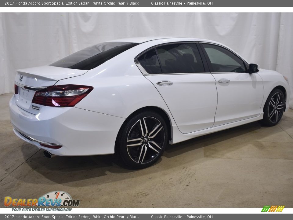 2017 Honda Accord Sport Special Edition Sedan White Orchid Pearl / Black Photo #2