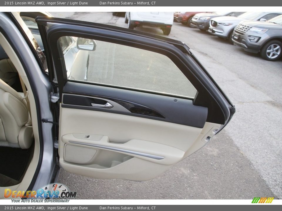 Door Panel of 2015 Lincoln MKZ AWD Photo #15