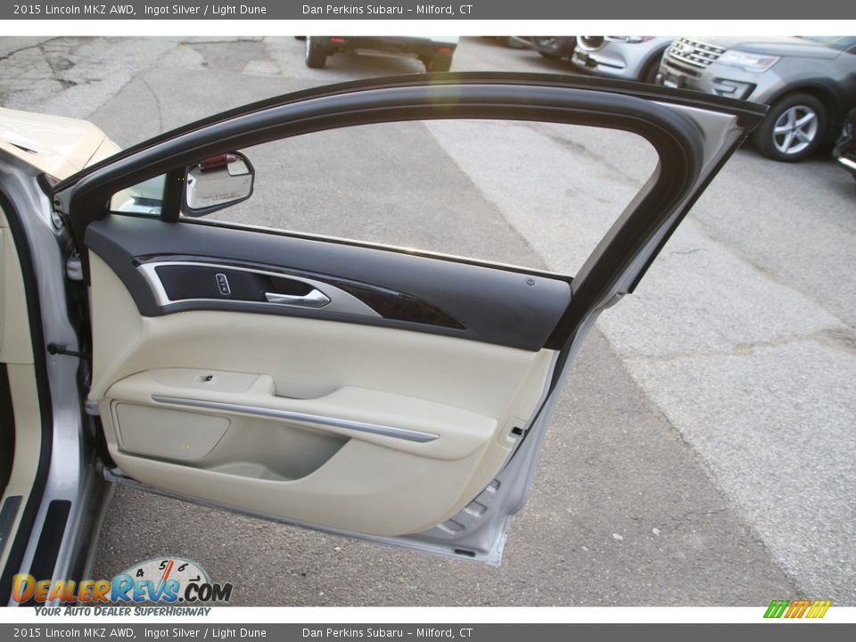 Door Panel of 2015 Lincoln MKZ AWD Photo #17