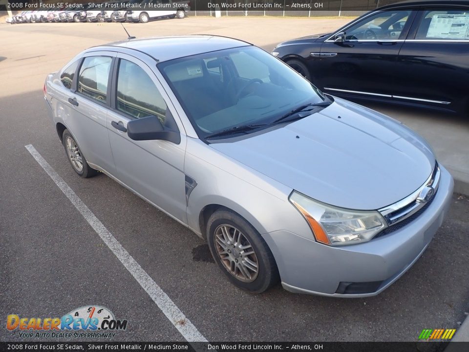 2008 Ford Focus SE Sedan Silver Frost Metallic / Medium Stone Photo #2