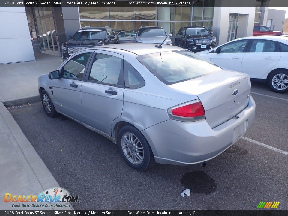 2008 Ford Focus SE Sedan Silver Frost Metallic / Medium Stone Photo #7