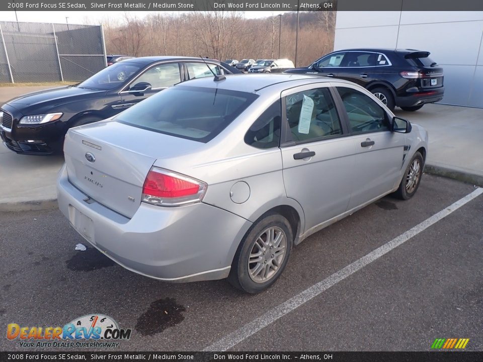 2008 Ford Focus SE Sedan Silver Frost Metallic / Medium Stone Photo #9