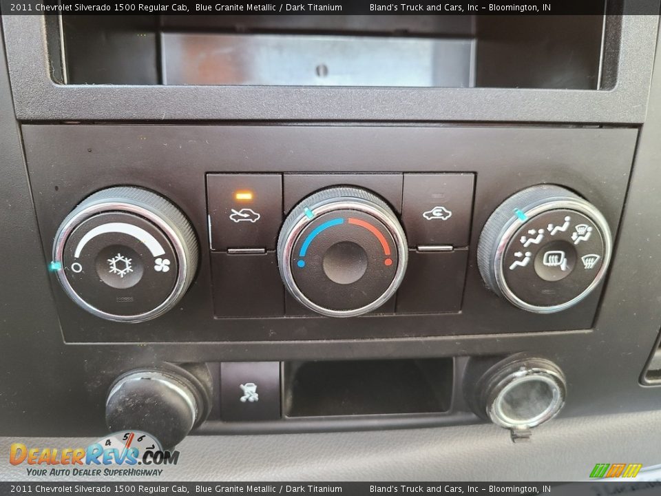 Controls of 2011 Chevrolet Silverado 1500 Regular Cab Photo #15