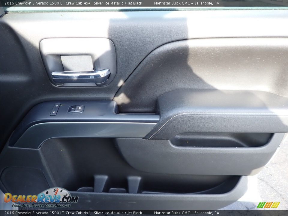 2016 Chevrolet Silverado 1500 LT Crew Cab 4x4 Silver Ice Metallic / Jet Black Photo #6