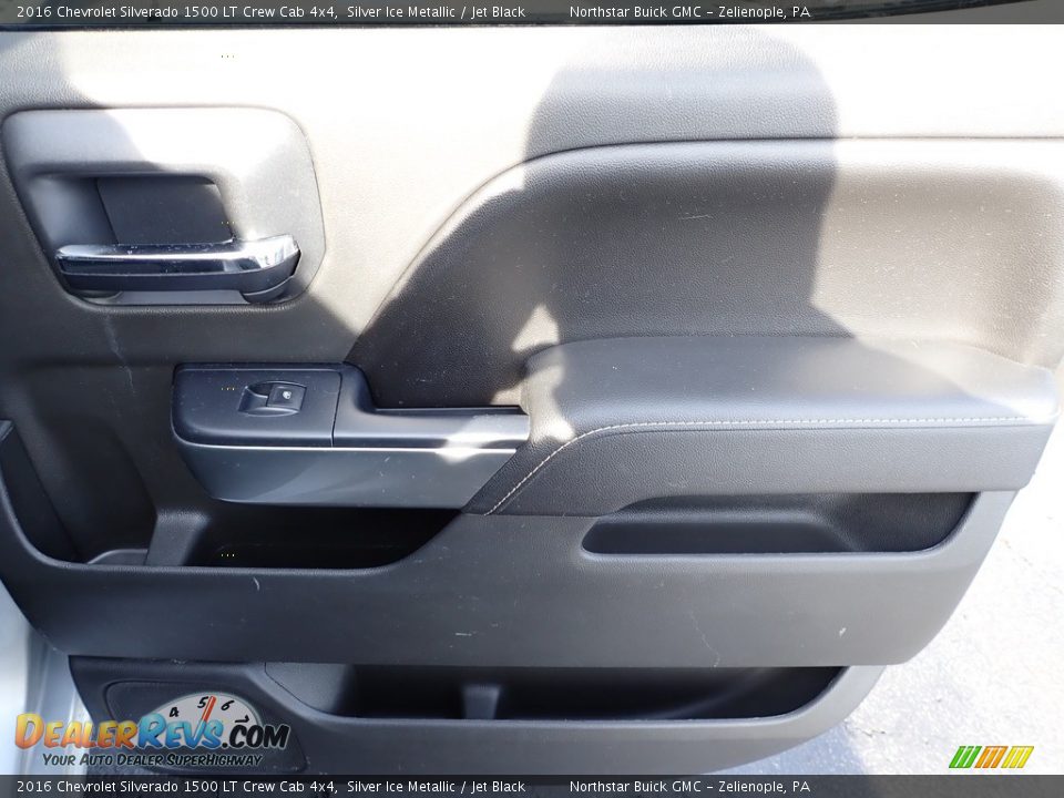 2016 Chevrolet Silverado 1500 LT Crew Cab 4x4 Silver Ice Metallic / Jet Black Photo #7
