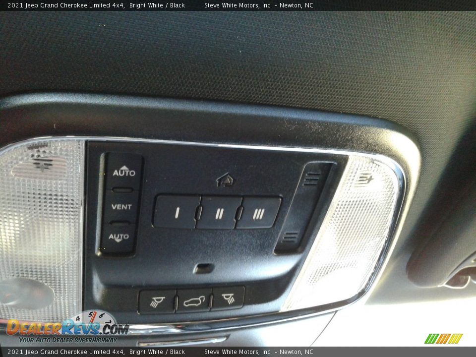 2021 Jeep Grand Cherokee Limited 4x4 Bright White / Black Photo #30