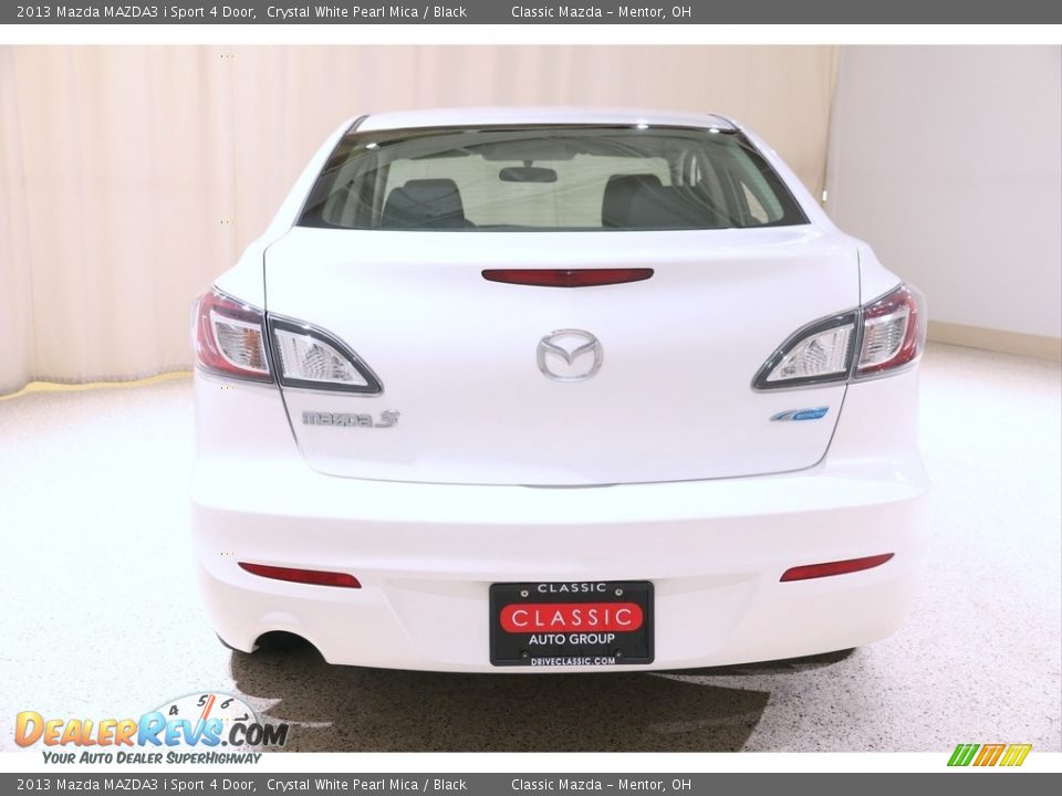 2013 Mazda MAZDA3 i Sport 4 Door Crystal White Pearl Mica / Black Photo #17