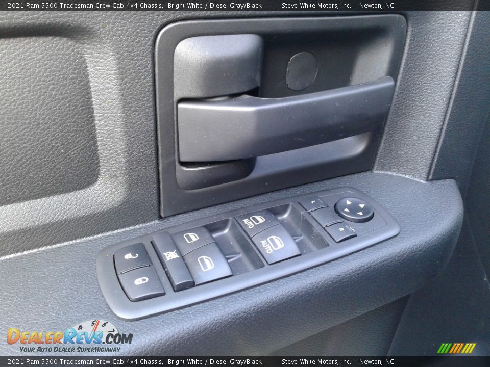 Controls of 2021 Ram 5500 Tradesman Crew Cab 4x4 Chassis Photo #11