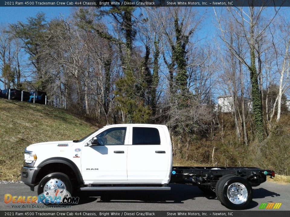 2021 Ram 4500 Tradesman Crew Cab 4x4 Chassis Bright White / Diesel Gray/Black Photo #1