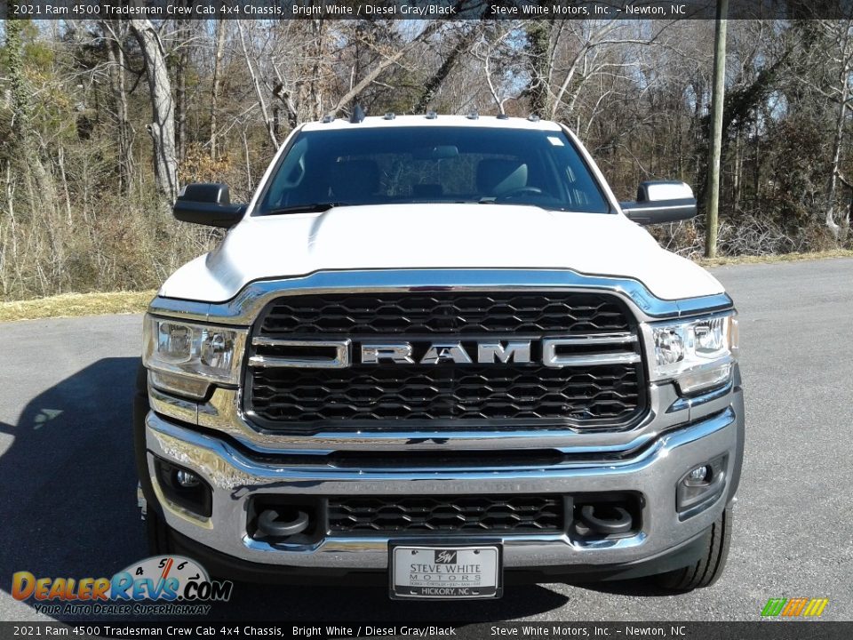 2021 Ram 4500 Tradesman Crew Cab 4x4 Chassis Bright White / Diesel Gray/Black Photo #3