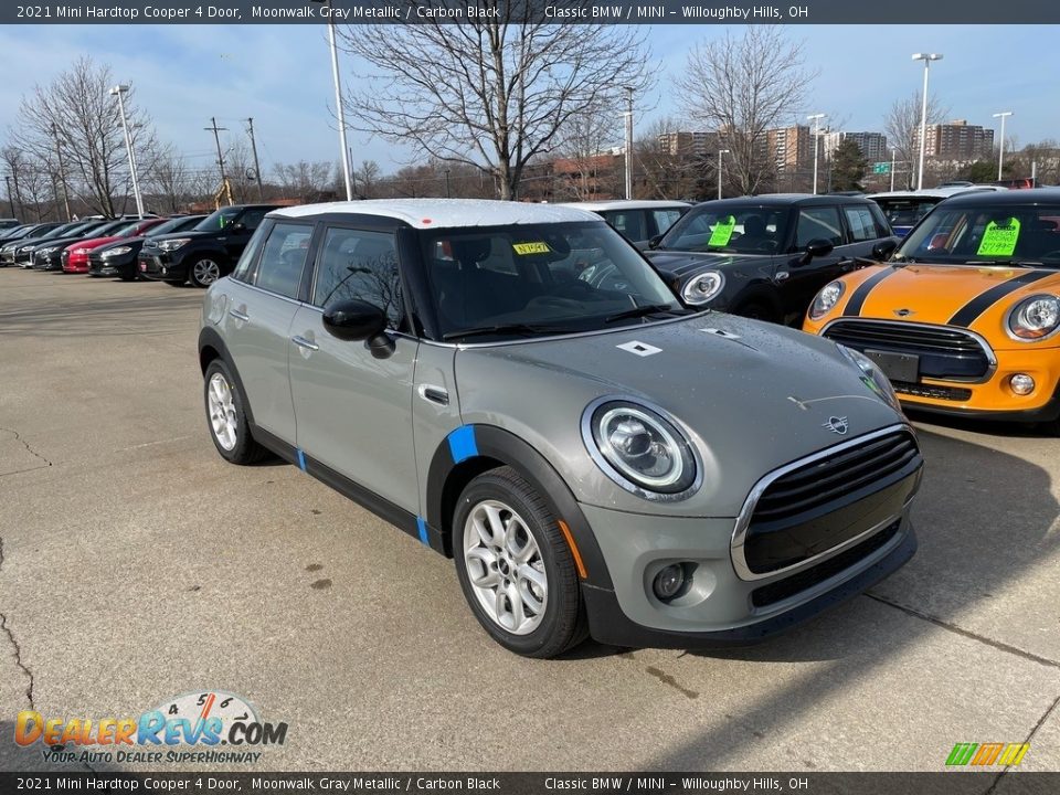 Front 3/4 View of 2021 Mini Hardtop Cooper 4 Door Photo #1