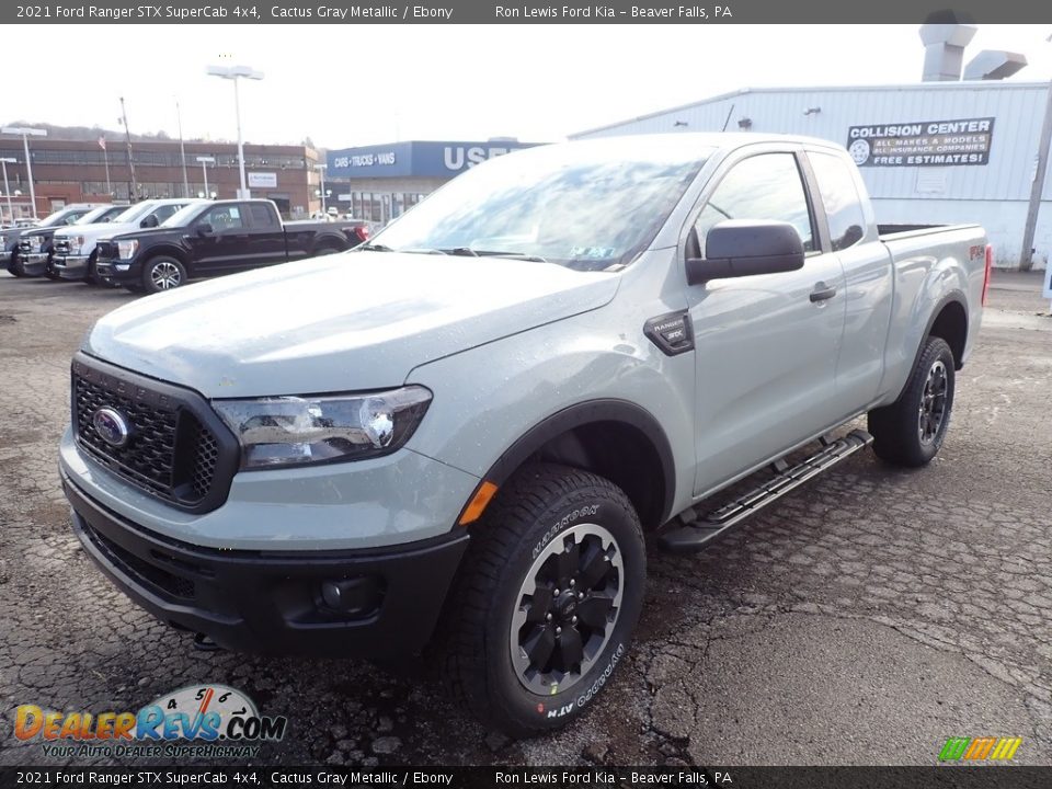 Front 3/4 View of 2021 Ford Ranger STX SuperCab 4x4 Photo #5