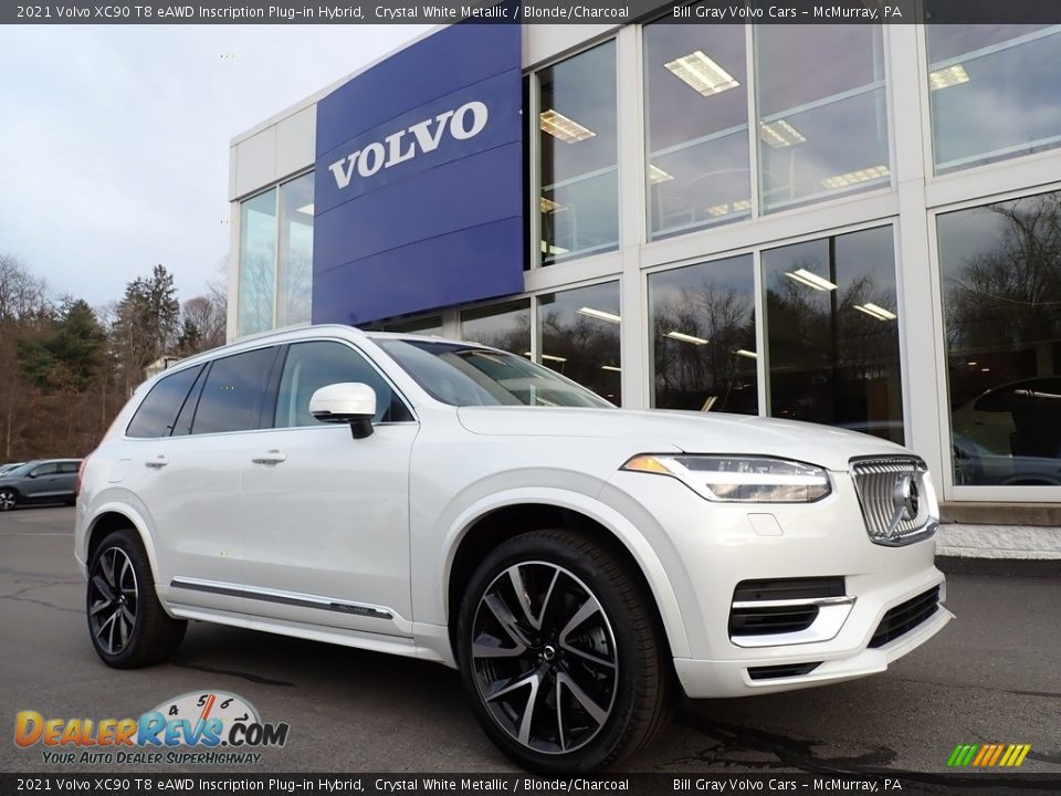 Front 3/4 View of 2021 Volvo XC90 T8 eAWD Inscription Plug-in Hybrid Photo #1