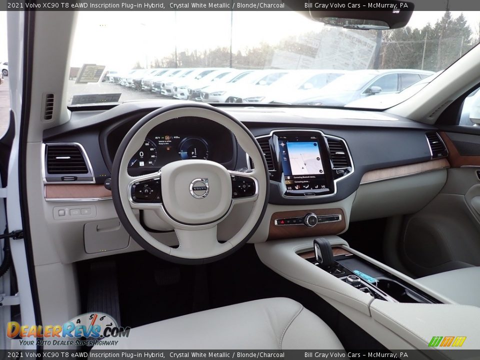 Front Seat of 2021 Volvo XC90 T8 eAWD Inscription Plug-in Hybrid Photo #9