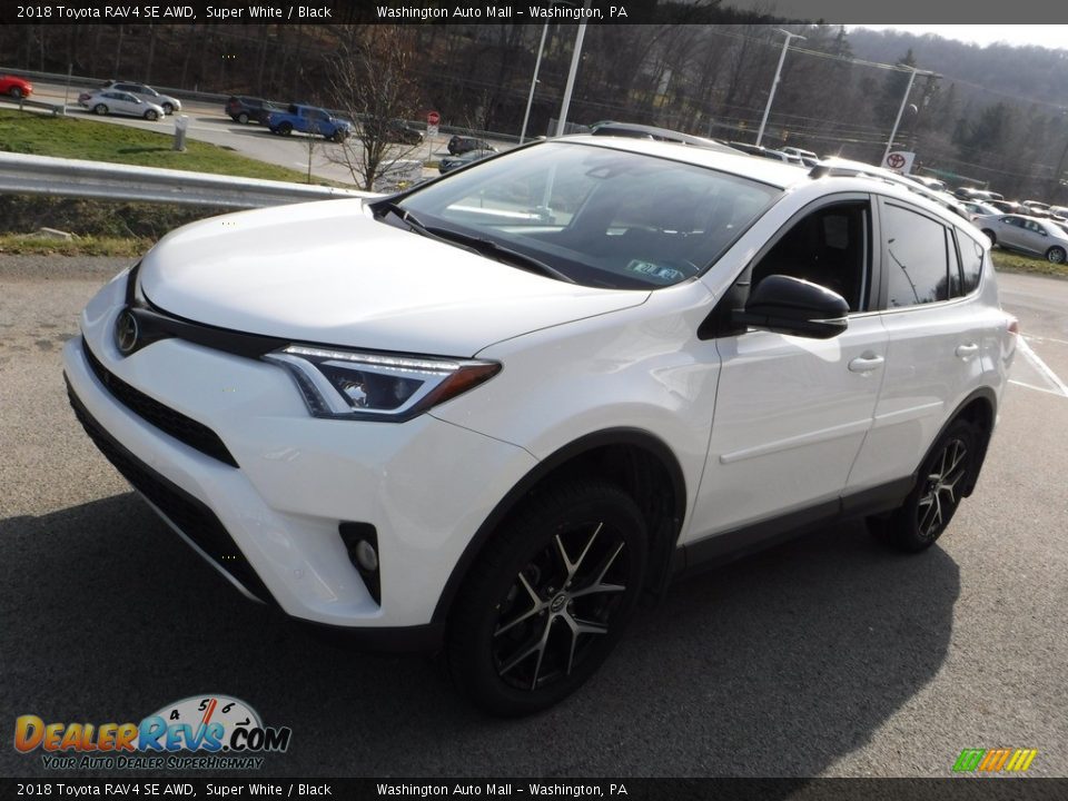 2018 Toyota RAV4 SE AWD Super White / Black Photo #12