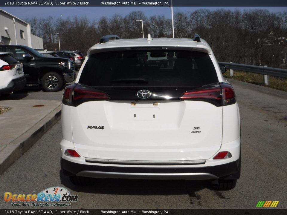 2018 Toyota RAV4 SE AWD Super White / Black Photo #14