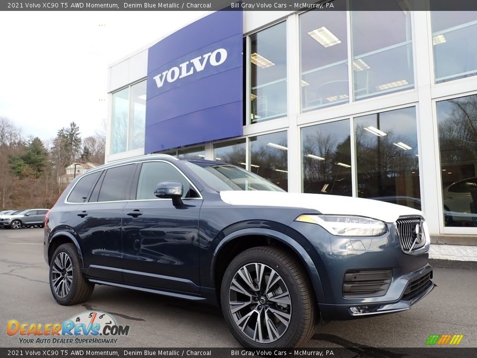 Front 3/4 View of 2021 Volvo XC90 T5 AWD Momentum Photo #1