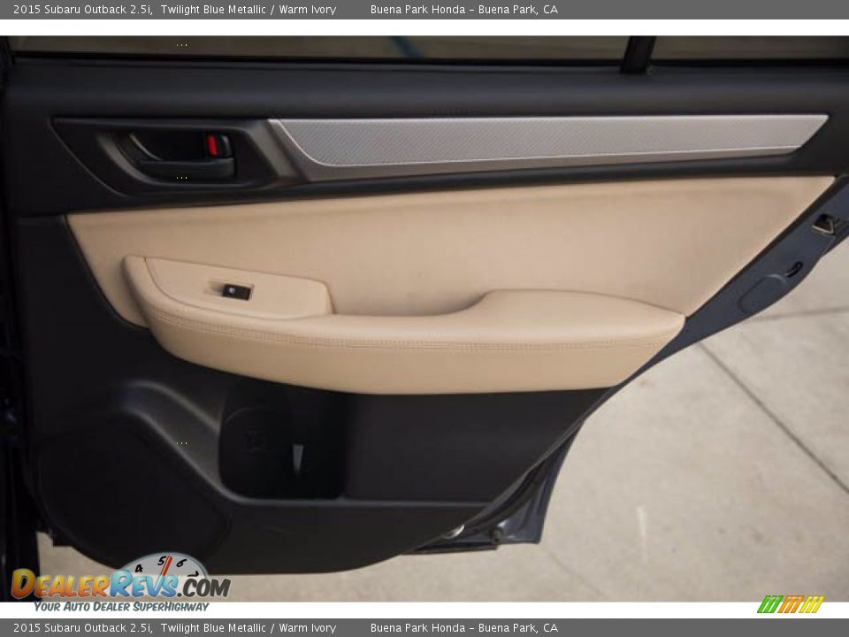 Door Panel of 2015 Subaru Outback 2.5i Photo #30