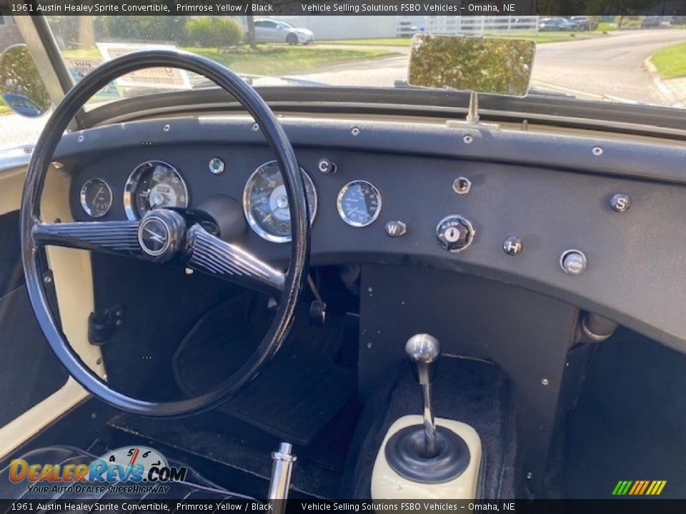 Dashboard of 1961 Austin Healey Sprite Convertible Photo #4