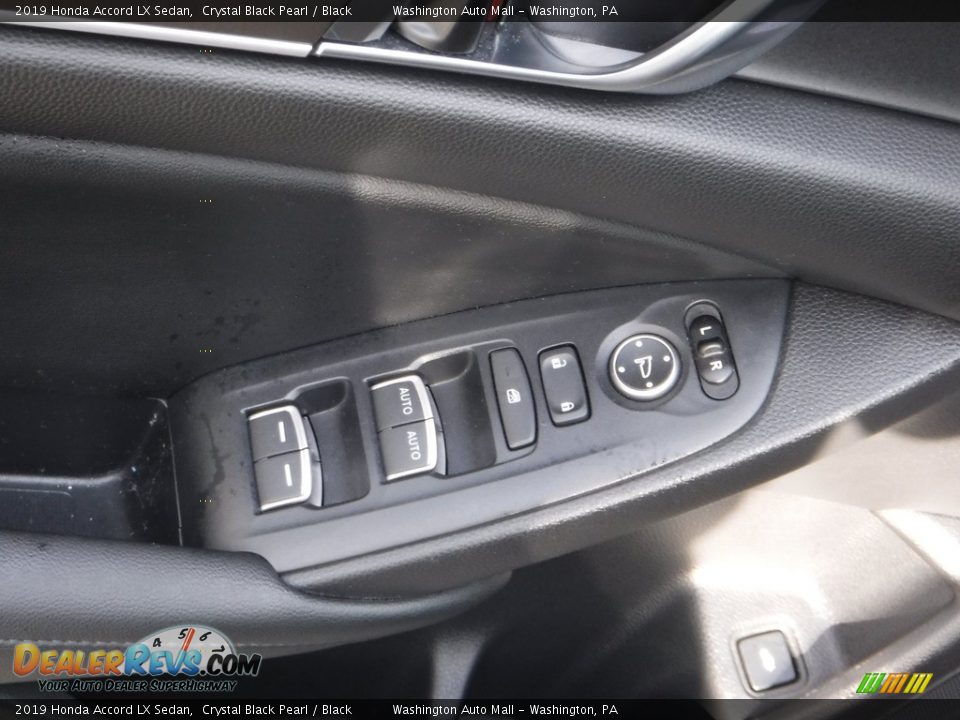 2019 Honda Accord LX Sedan Crystal Black Pearl / Black Photo #11