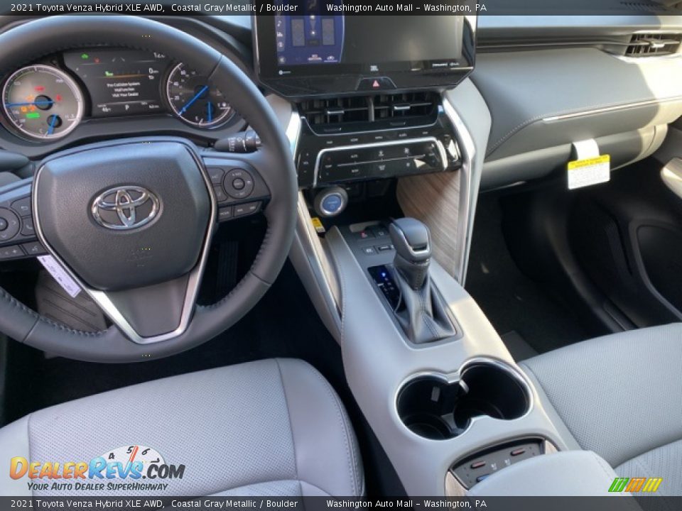 Controls of 2021 Toyota Venza Hybrid XLE AWD Photo #3