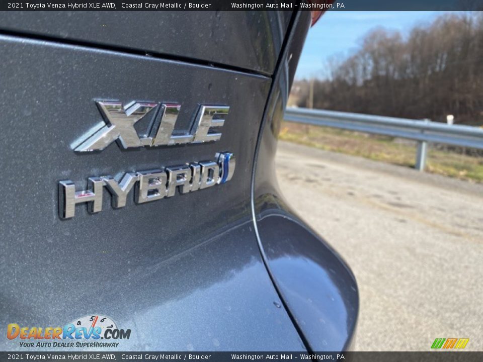 2021 Toyota Venza Hybrid XLE AWD Coastal Gray Metallic / Boulder Photo #24