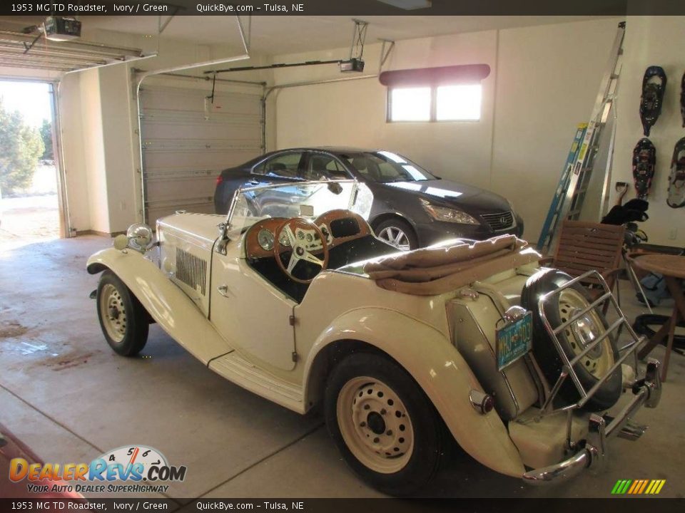 Ivory 1953 MG TD Roadster Photo #2