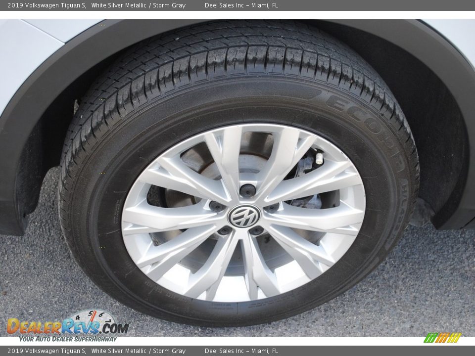 2019 Volkswagen Tiguan S White Silver Metallic / Storm Gray Photo #10
