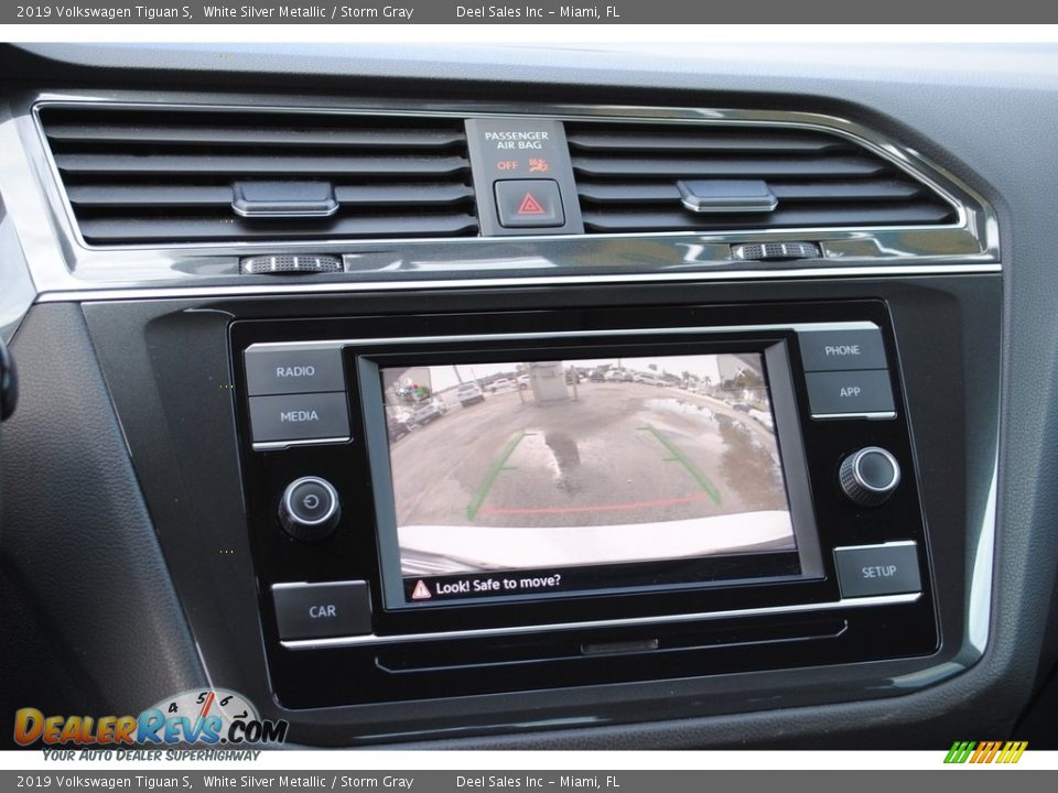 2019 Volkswagen Tiguan S White Silver Metallic / Storm Gray Photo #15