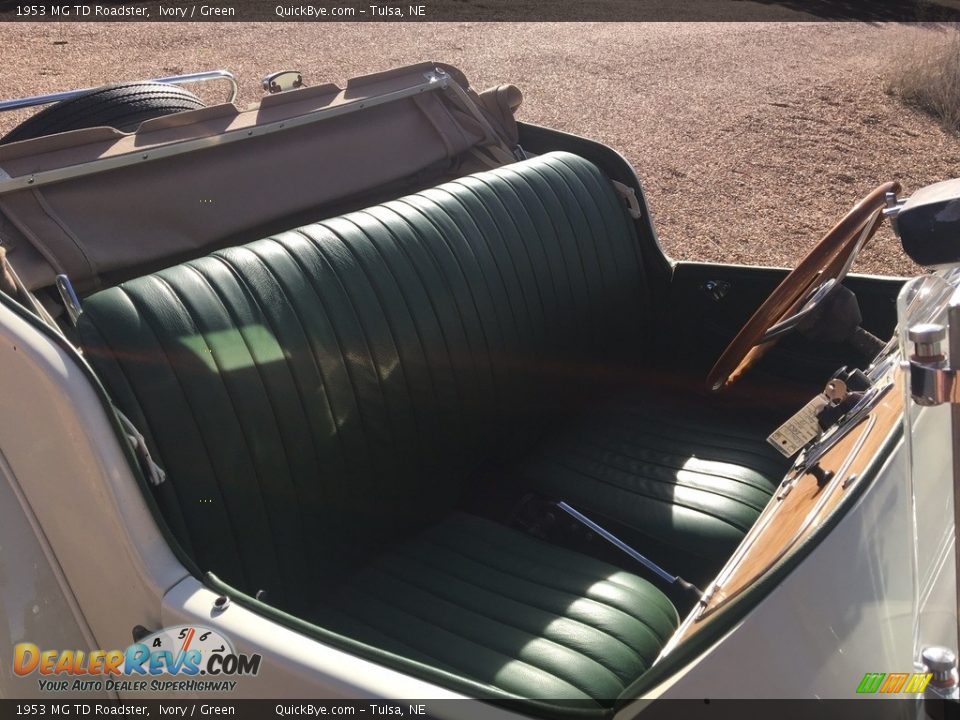 Front Seat of 1953 MG TD Roadster Photo #15