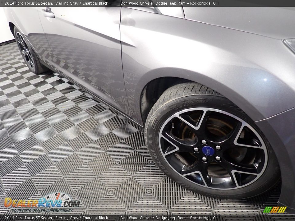 2014 Ford Focus SE Sedan Sterling Gray / Charcoal Black Photo #3