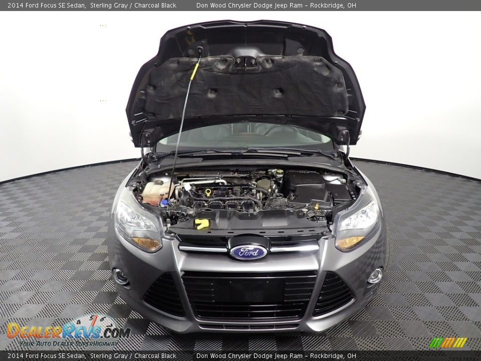 2014 Ford Focus SE Sedan Sterling Gray / Charcoal Black Photo #5