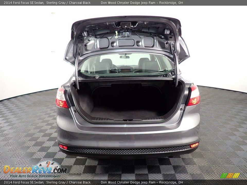 2014 Ford Focus SE Sedan Sterling Gray / Charcoal Black Photo #11