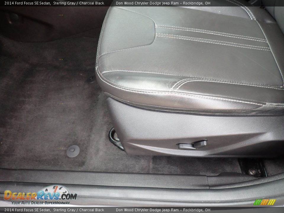 2014 Ford Focus SE Sedan Sterling Gray / Charcoal Black Photo #18