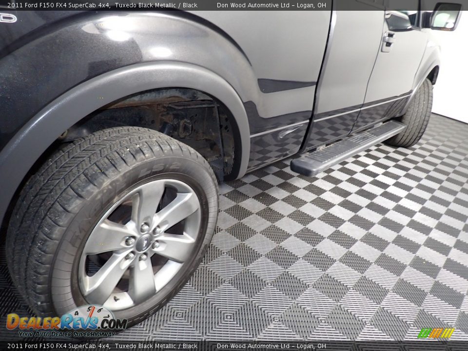 2011 Ford F150 FX4 SuperCab 4x4 Tuxedo Black Metallic / Black Photo #16