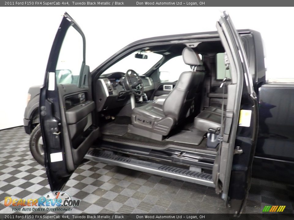 2011 Ford F150 FX4 SuperCab 4x4 Tuxedo Black Metallic / Black Photo #17