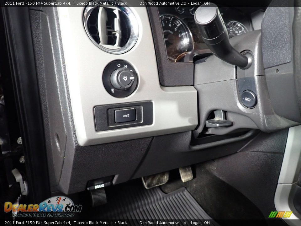 2011 Ford F150 FX4 SuperCab 4x4 Tuxedo Black Metallic / Black Photo #20