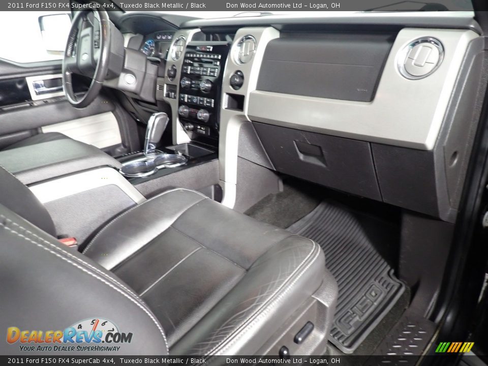 2011 Ford F150 FX4 SuperCab 4x4 Tuxedo Black Metallic / Black Photo #24