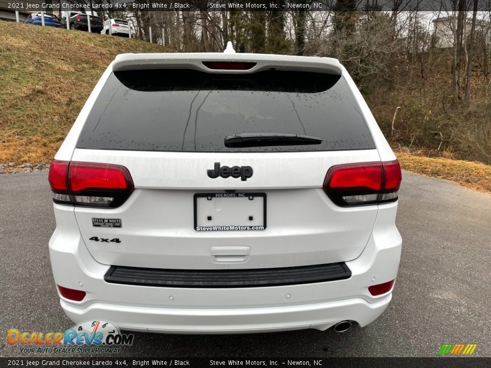 2021 Jeep Grand Cherokee Laredo 4x4 Bright White / Black Photo #7