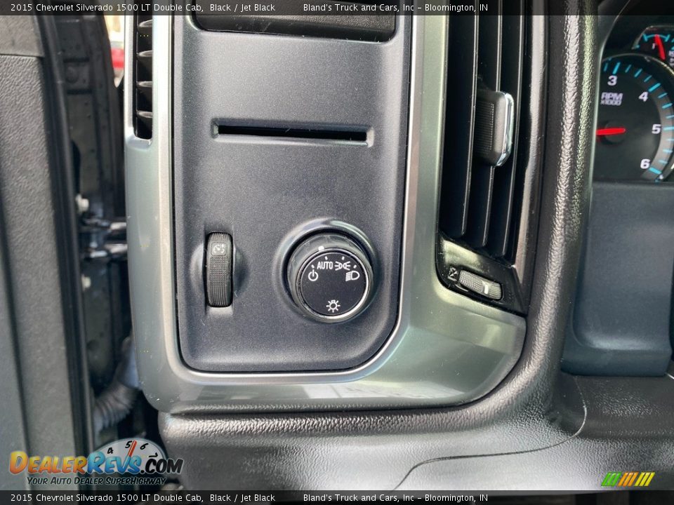 Controls of 2015 Chevrolet Silverado 1500 LT Double Cab Photo #21