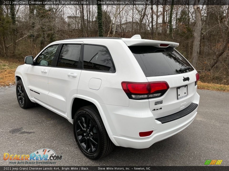 2021 Jeep Grand Cherokee Laredo 4x4 Bright White / Black Photo #8