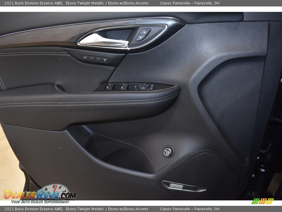 Door Panel of 2021 Buick Envision Essence AWD Photo #9