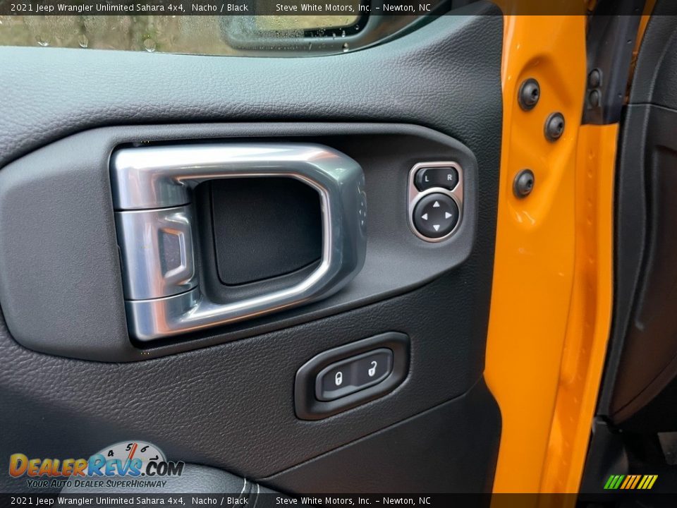 Controls of 2021 Jeep Wrangler Unlimited Sahara 4x4 Photo #11