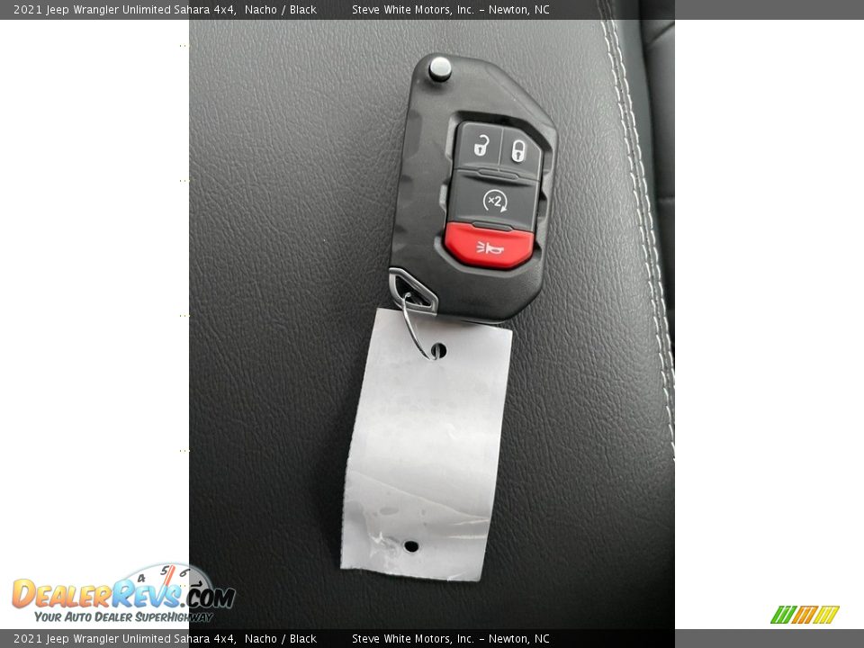 Keys of 2021 Jeep Wrangler Unlimited Sahara 4x4 Photo #29