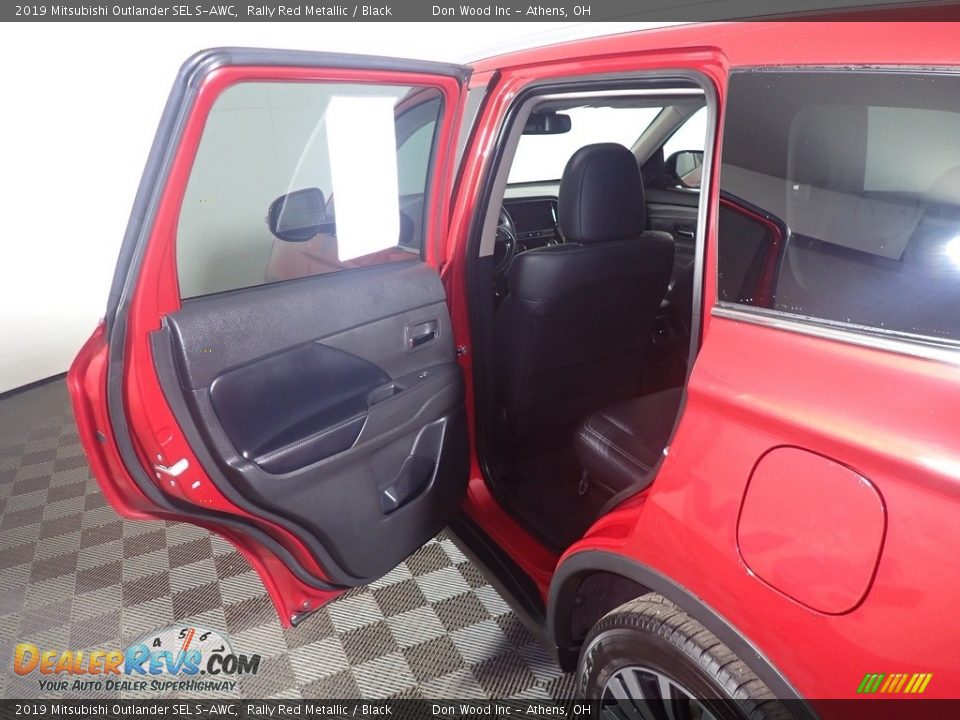 2019 Mitsubishi Outlander SEL S-AWC Rally Red Metallic / Black Photo #36