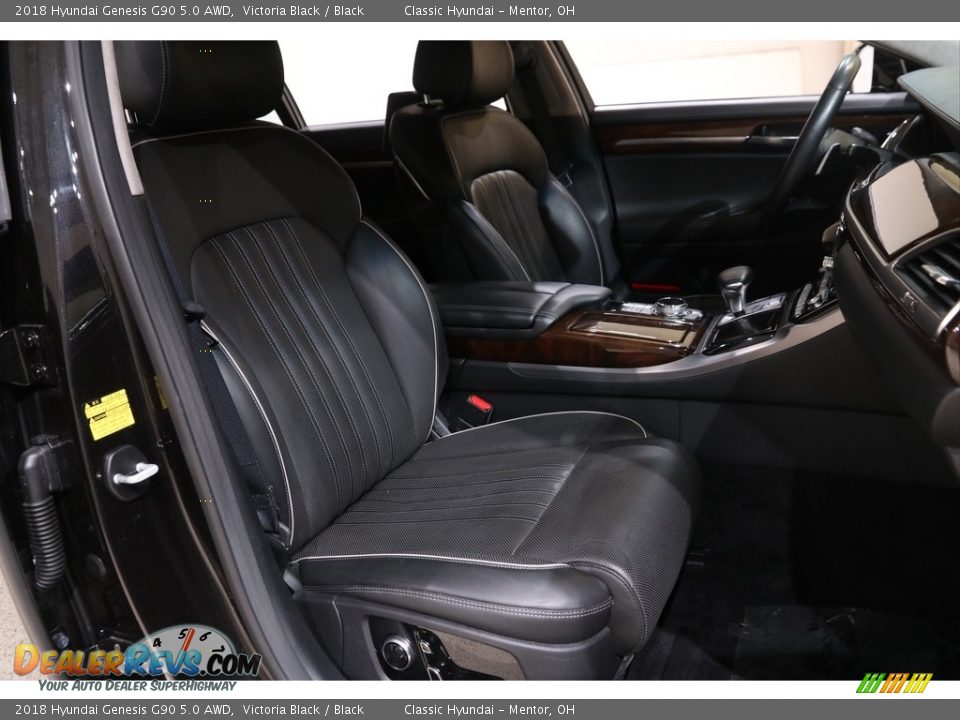 2018 Hyundai Genesis G90 5.0 AWD Victoria Black / Black Photo #25