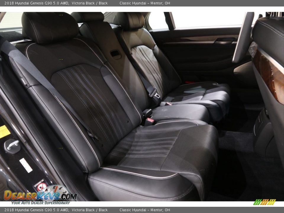 2018 Hyundai Genesis G90 5.0 AWD Victoria Black / Black Photo #26